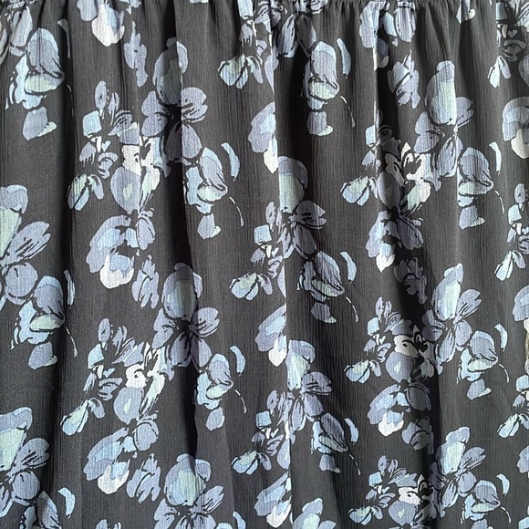 Banana Republic Blue Floral Maxi Dress with ruffles - Picture 4 of 6